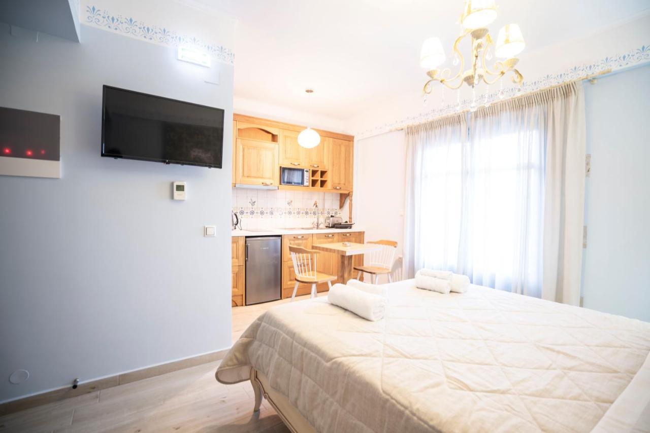 Elysium Living Parga Aparthotel Exterior photo