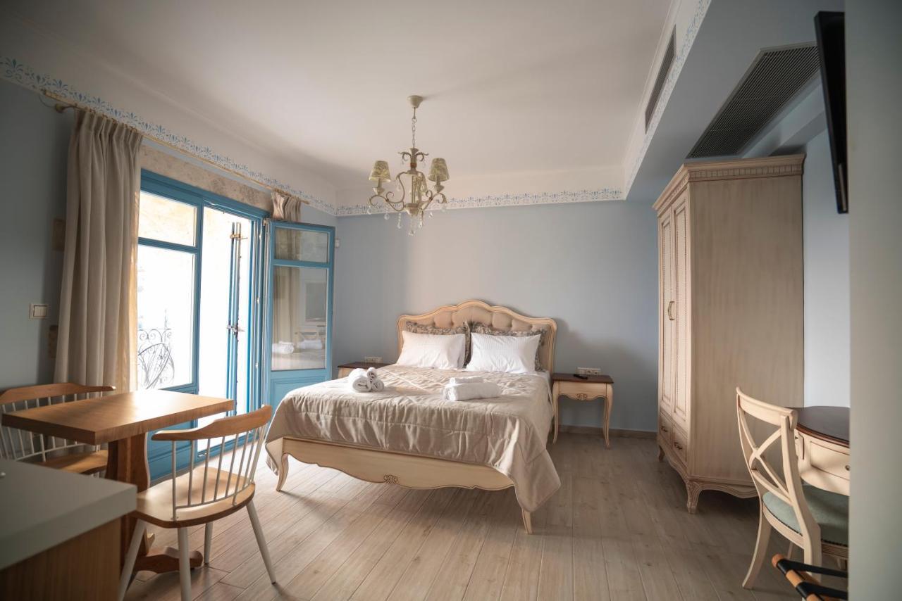 Elysium Living Parga Aparthotel Exterior photo